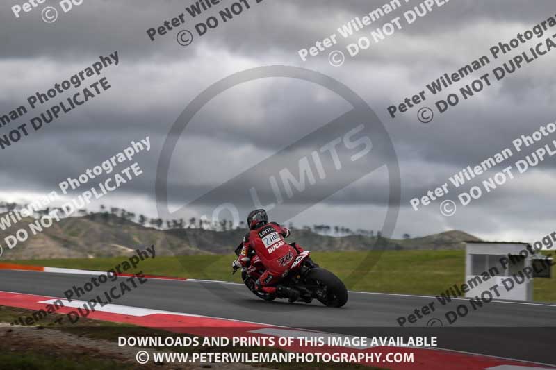 cadwell no limits trackday;cadwell park;cadwell park photographs;cadwell trackday photographs;enduro digital images;event digital images;eventdigitalimages;navarra;no limits trackdays;peter wileman photography;racing digital images;trackday digital images;trackday photos